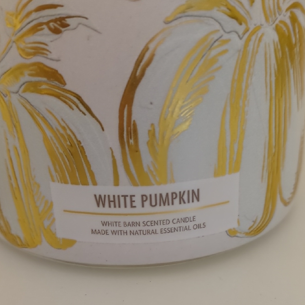 White Barn White Pumpkin Candle with Gold Highlights